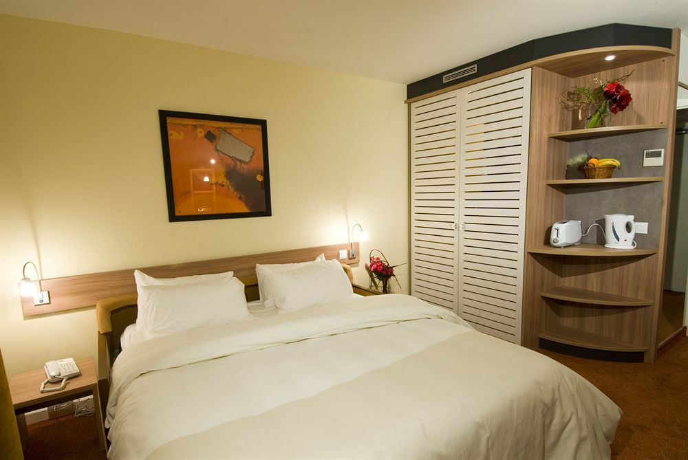 Canal Suites By Popinns Pantin Exterior photo